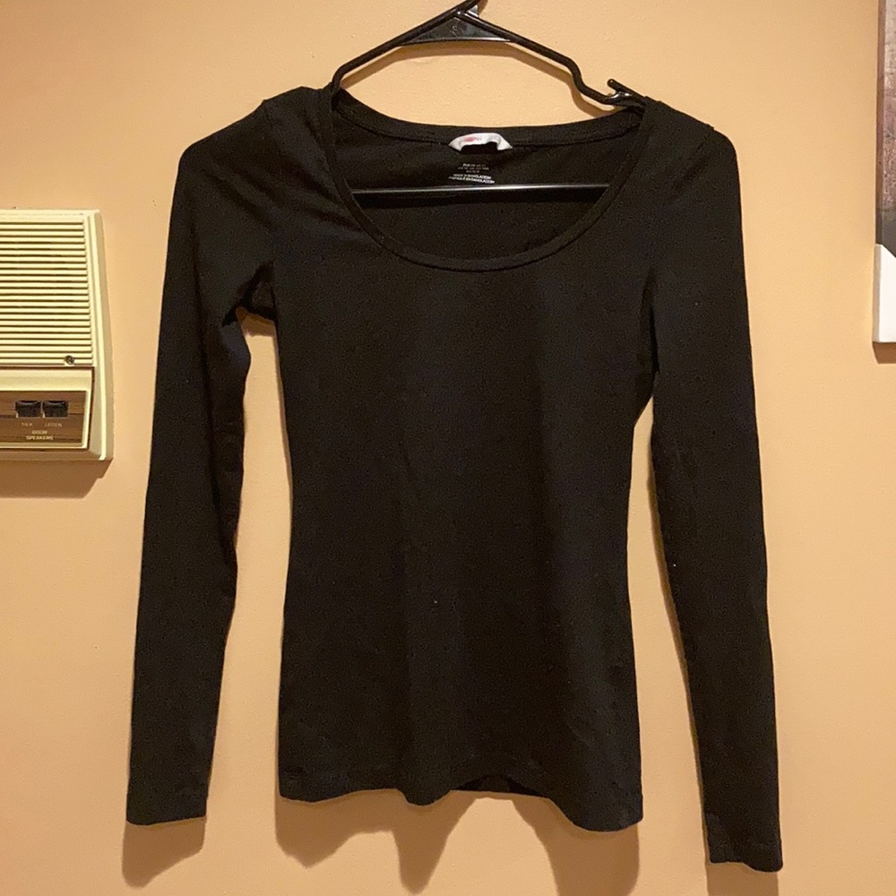 A black top
